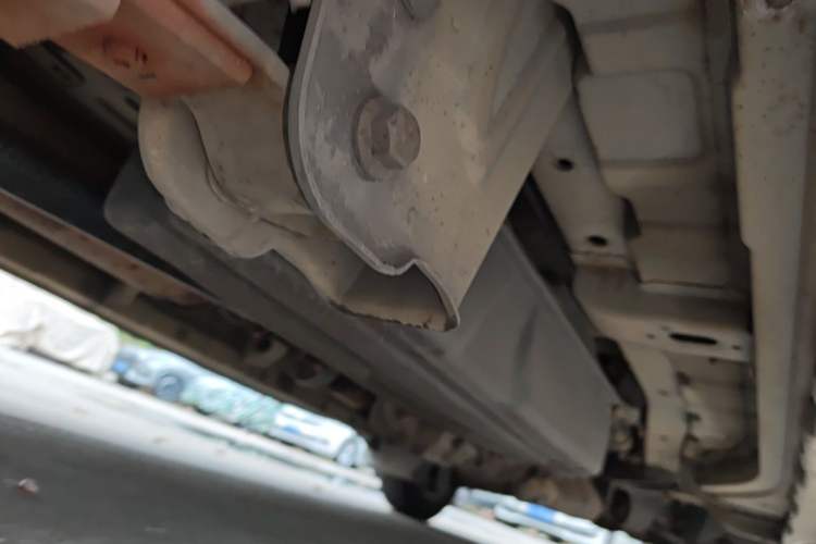 Used CHANGAN KAICHENG Ruixing M80 2014 1.5L Standard Version 4G15S Chassis Rear Right