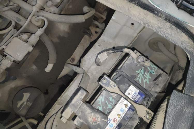 Used CHANGAN KAICHENG Ruixing M80 2014 1.5L Standard Version 4G15S Engine Bay Left