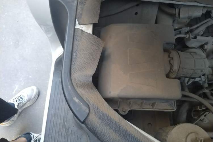 Used CHANGAN KAICHENG Ruixing M80 2014 1.5L CNG Standard Model 4G15S Engine Bay Right