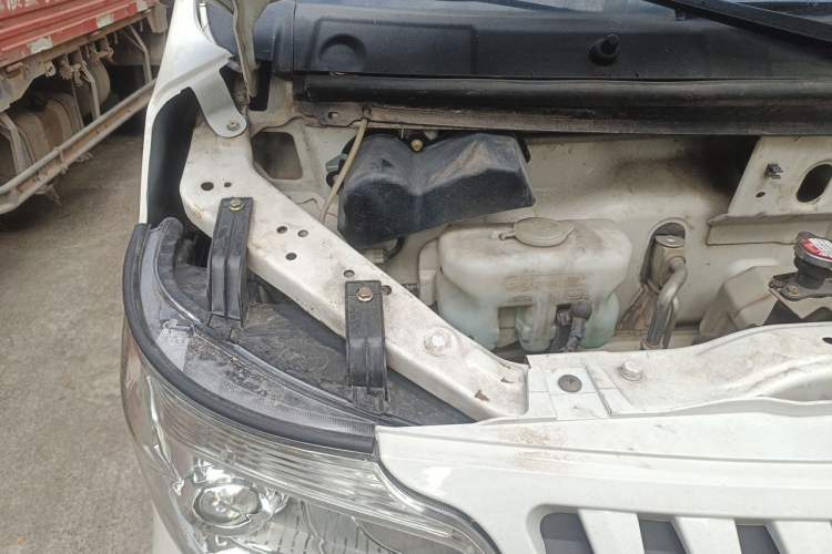Used CHANGAN KAICHENG Ruixing M80 2014 1.5L Base Version (2 Seats) 4G15S Engine Bay Right