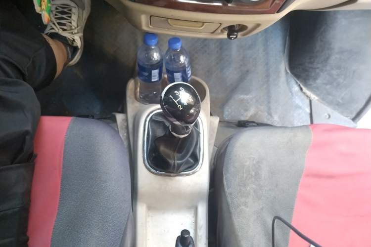 Used CHANGAN KAICHENG Ruixing M80 2014 1.5L CNG Standard Model 4G15S Gear Lever