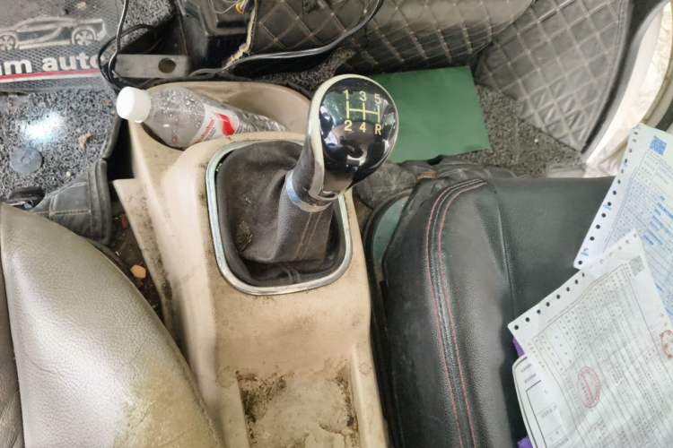 Used CHANGAN KAICHENG Ruixing M80 2014 1.5L Comfort Model 4G15S Gear Lever