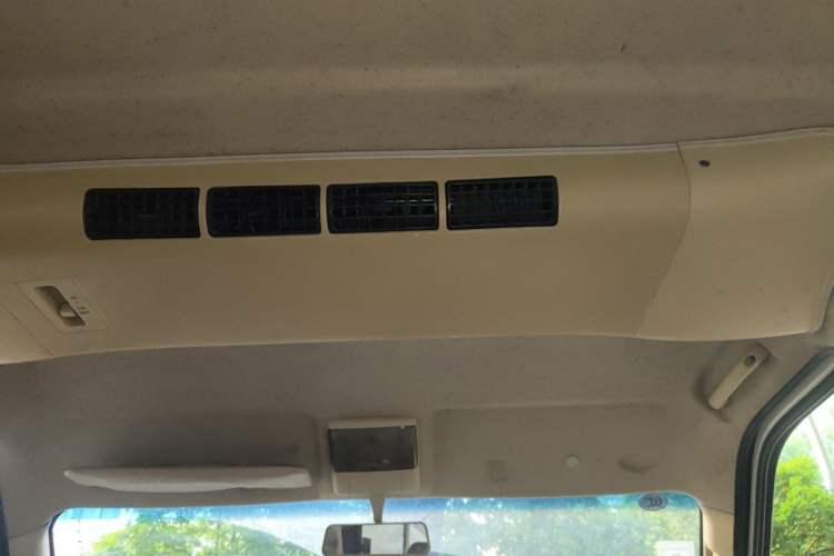 Used CHANGAN KAICHENG Ruixing M80 2014 1.5L Standard Version 4G15S Headliner
