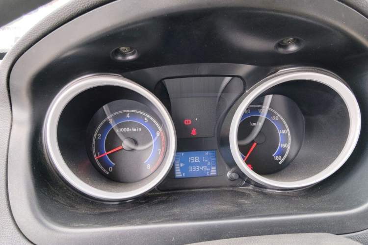 Used CHANGAN KAICHENG Ruixing M80 2014 1.5L Comfort Model 4G15S Instrument Cluster