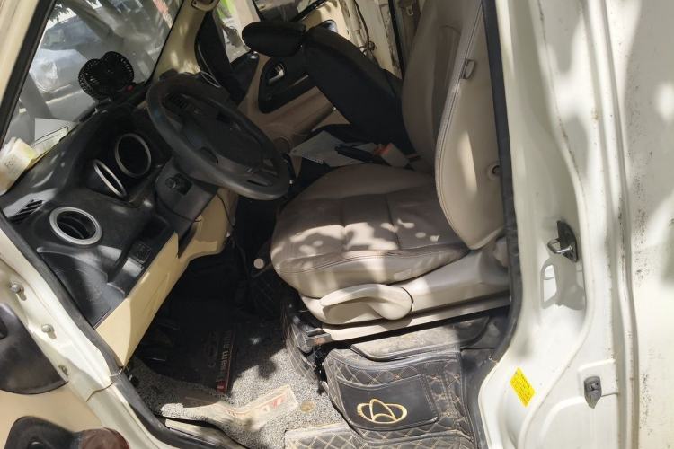 Used CHANGAN KAICHENG Ruixing M80 2014 1.5L Comfort Model 4G15S Left Front Seat