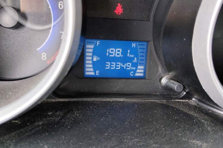 Used CHANGAN KAICHENG Ruixing M80 2014 1.5L Comfort Model 4G15S Odometer Close Up