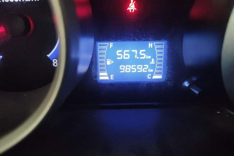 Used CHANGAN KAICHENG Ruixing M80 2014 1.5L Standard Version 4G15S Odometer Close Up