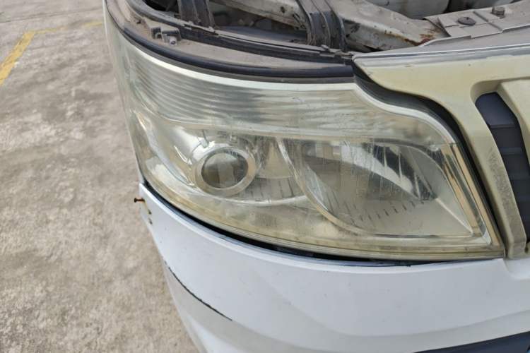 Used CHANGAN KAICHENG Ruixing M80 2014 1.5L Standard Version 4G15S Right Front Headlight