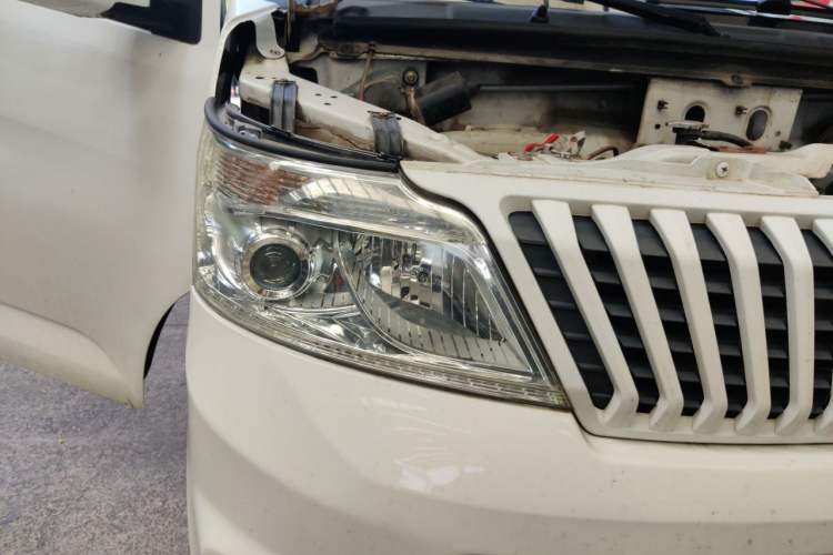 Used CHANGAN KAICHENG Ruixing M80 2014 1.5L CNG Base Version (4-Seater) 4G15S Right Front Headlight