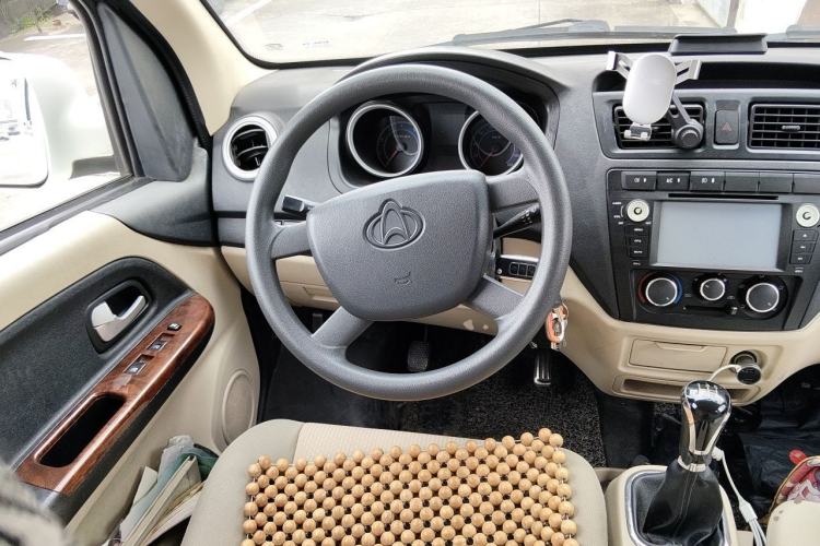 Used CHANGAN KAICHENG Ruixing M80 2014 1.5L Comfort Model 4G15S Steering Wheel