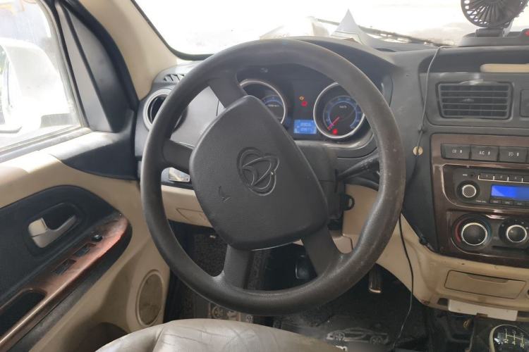 Used CHANGAN KAICHENG Ruixing M80 2014 1.5L Comfort Model 4G15S Steering Wheel