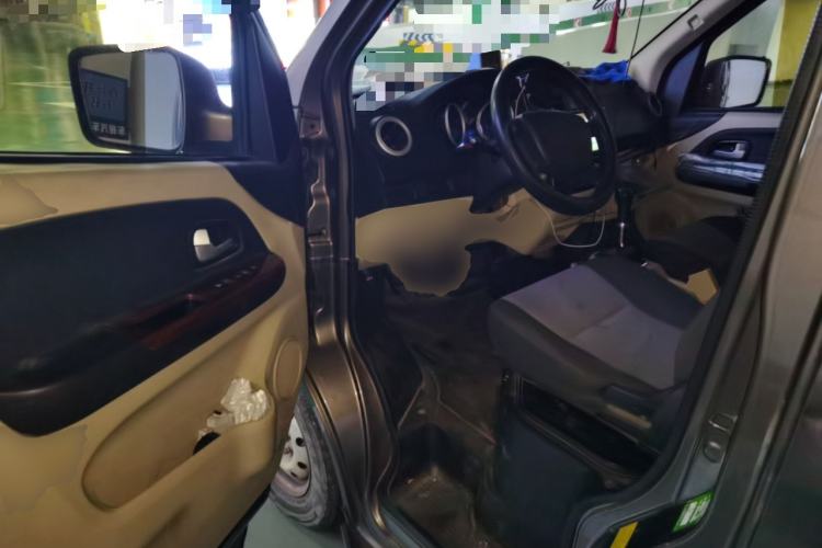 Used CHANGAN KAICHENG Ruixing M80 2018 1.5L Base Model Van Semi-Blind Window Flat Roof Rear-Hinged Doors 4G15S Driver Seat