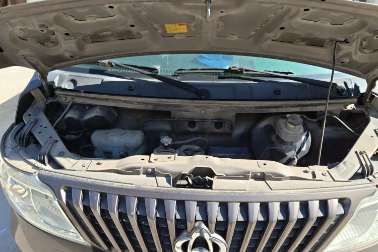 Used CHANGAN KAICHENG Ruixing M80 2018 1.5L Comfort Van Flat Roof Back-Hinged Doors 4G15S Engine Bay