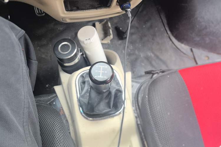 Used CHANGAN KAICHENG Ruixing M80 2018 1.5L Comfort Version Flat-Top Liftback 4G15S Gear Lever