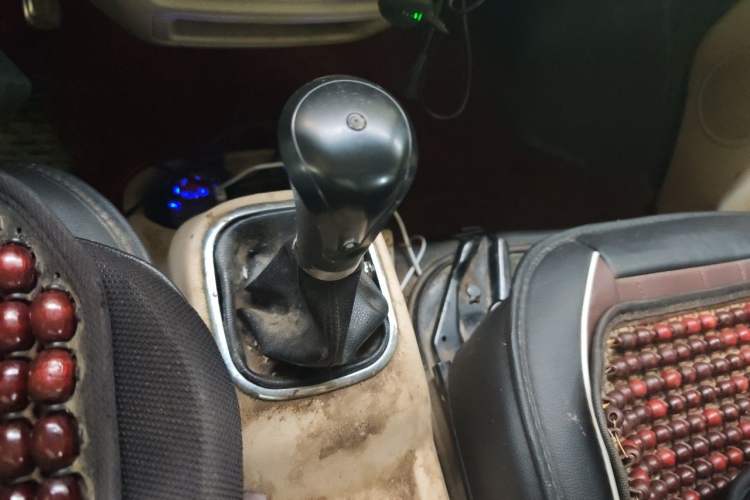 Used CHANGAN KAICHENG Ruixing M80 2018 1.5L Comfort Version Flat-Top Liftback 4G15S Gear Lever
