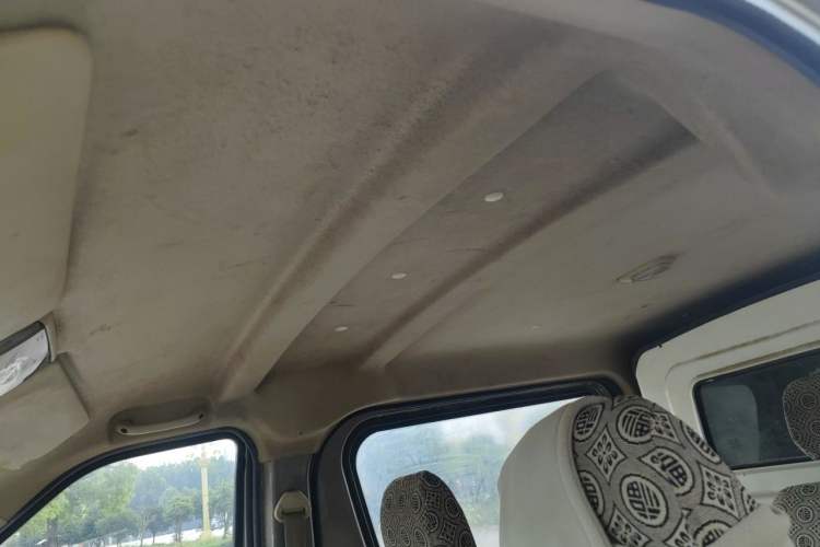 Used CHANGAN KAICHENG Ruixing M80 2018 1.5L Base Model Van Semi-Blind Window Flat Roof Rear-Hinged Doors 4G15S Headliner