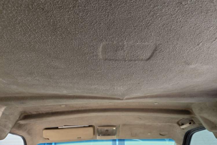 Used CHANGAN KAICHENG Ruixing M80 2018 1.5L Comfort Van Flat Roof Back-Hinged Doors 4G15S Headliner