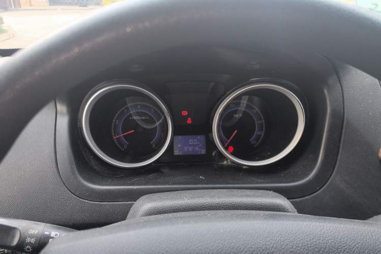 Used CHANGAN KAICHENG Ruixing M80 2018 1.5L Comfort Version Flat-Top Liftback 4G15S Instrument Cluster