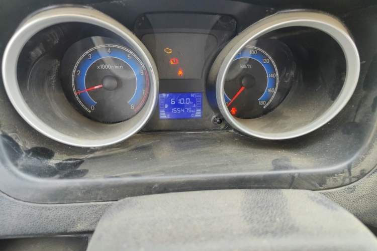 Used CHANGAN KAICHENG Ruixing M80 2018 1.5L Base Model Van Semi-Blind Window Flat Roof Rear-Hinged Doors 4G15S Instrument Cluster
