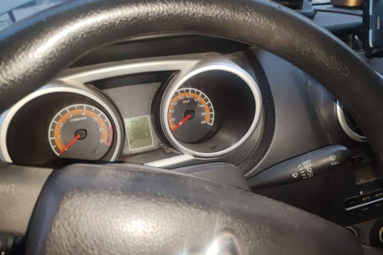 Used CHANGAN KAICHENG Ruixing M80 2018 1.5L Comfort Van Flat Roof Back-Hinged Doors 4G15S Instrument Cluster