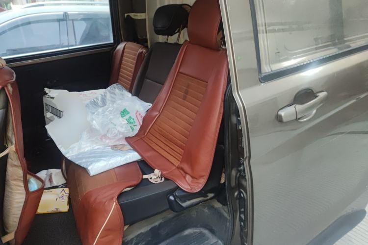 Used CHANGAN KAICHENG Ruixing M80 2018 1.5L Comfort Van Flat Roof Back-Hinged Doors 4G15S Left Rear Seat