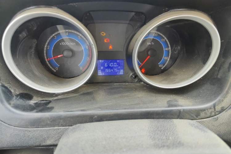 Used CHANGAN KAICHENG Ruixing M80 2018 1.5L Base Model Van Semi-Blind Window Flat Roof Rear-Hinged Doors 4G15S Odometer Close Up