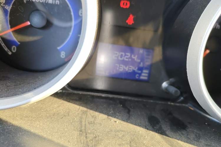 Used CHANGAN KAICHENG Ruixing M80 2018 1.5L Base Van Flat Roof Back-Hinged Doors 4G15S Odometer Close Up