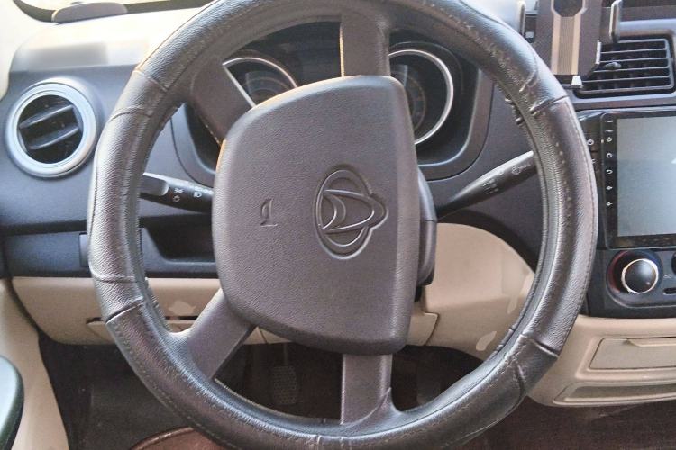 Used CHANGAN KAICHENG Ruixing M80 2018 1.5L Base Model Van Semi-Blind Window Flat Roof Rear-Hinged Doors 4G15S Steering Wheel