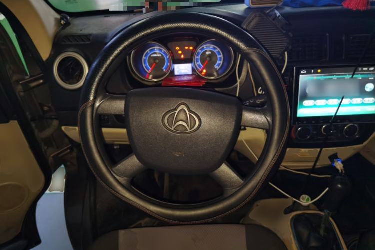 Used CHANGAN KAICHENG Ruixing M80 2018 1.5L Base Model Van Semi-Blind Window Flat Roof Rear-Hinged Doors 4G15S Steering Wheel