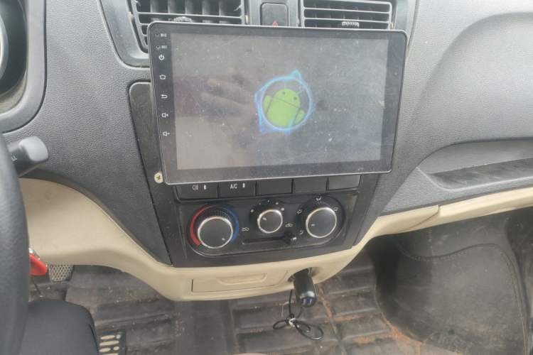 Used CHANGAN KAICHENG Ruixing M80 2018 1.5L Base Model Van Semi-Blind Window Flat Roof Rear-Hinged Doors 4G15S Audio And AC Panel