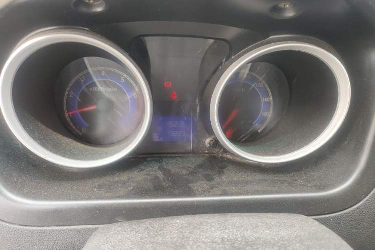 Used CHANGAN KAICHENG Ruixing M80 2018 1.5L Base Model Van Semi-Blind Window Flat Roof Rear-Hinged Doors 4G15S Instrument Cluster