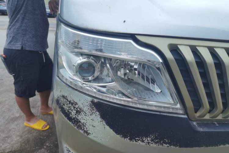 Used CHANGAN KAICHENG Ruixing M80 2018 1.5L Base Van Flat Roof Back-Hinged Doors 4G15S Right Front Headlight
