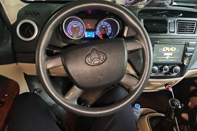 Used CHANGAN KAICHENG Ruixing M80 2018 1.5L Comfort Version Flat-Top Liftback 4G15S Steering Wheel