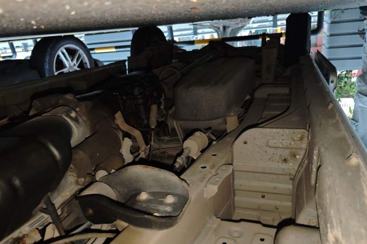 Used CHANGAN KAICHENG Ruixing M80 2018 1.5L Base Model Van Semi-Blind Window Flat Roof Rear-Hinged Doors 4G15S Chassis Front Right