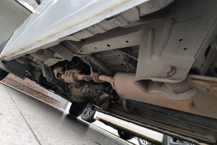 Used CHANGAN KAICHENG Ruixing M80 2018 1.5L Base Model Van Semi-Blind Window Flat Roof Rear-Hinged Doors 4G15S Chassis Rear Left