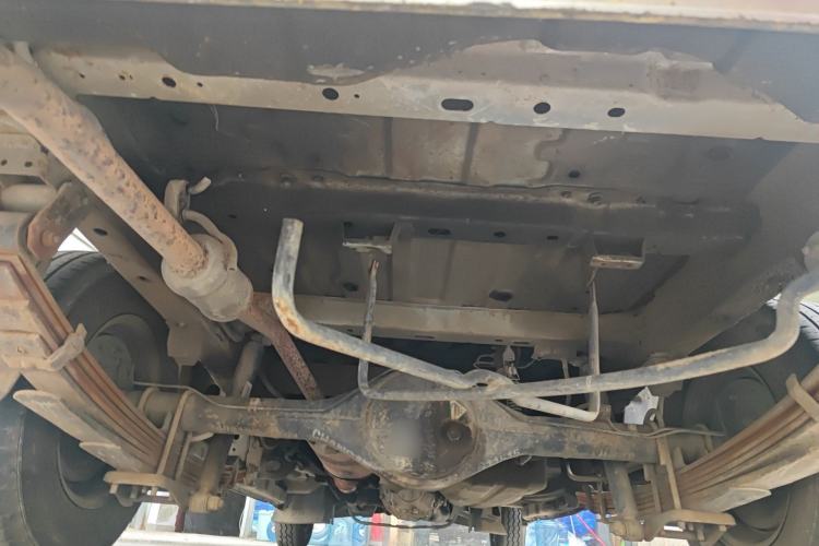 Used CHANGAN KAICHENG Ruixing M80 2018 1.5L Base Van Flat Roof Back-Hinged Doors 4G15S Chassis Rear