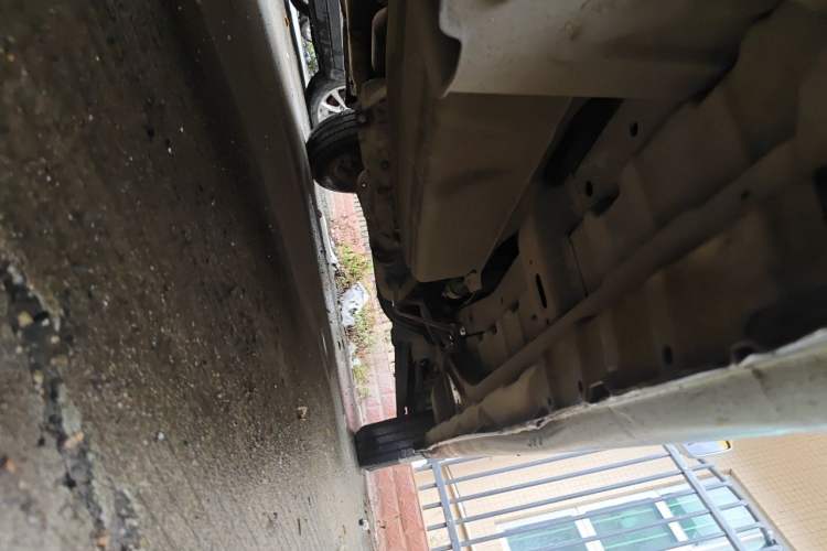 Used CHANGAN KAICHENG Ruixing M80 2018 1.5L Base Model Van Semi-Blind Window Flat Roof Rear-Hinged Doors 4G15S Chassis Rear Right
