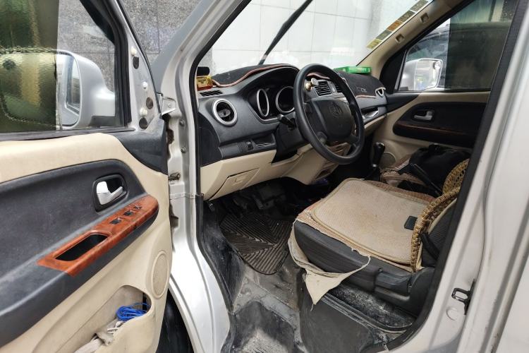 Used CHANGAN KAICHENG Ruixing M80 2018 1.5L Base Model Van Semi-Blind Window Flat Roof Rear-Hinged Doors 4G15S Driver Seat