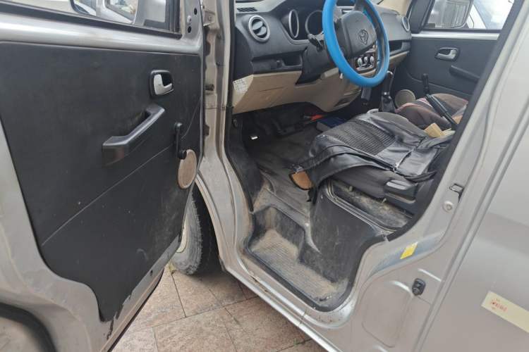 Used CHANGAN KAICHENG Ruixing M80 2018 1.5L Base Van Flat Roof Back-Hinged Doors 4G15S Driver Seat