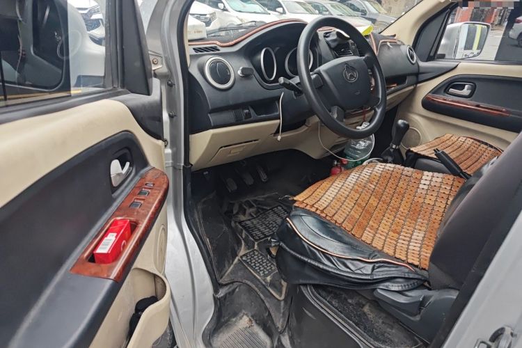 Used CHANGAN KAICHENG Ruixing M80 2018 1.5L Comfort Van Flat Roof Back-Hinged Doors 4G15S Driver Seat