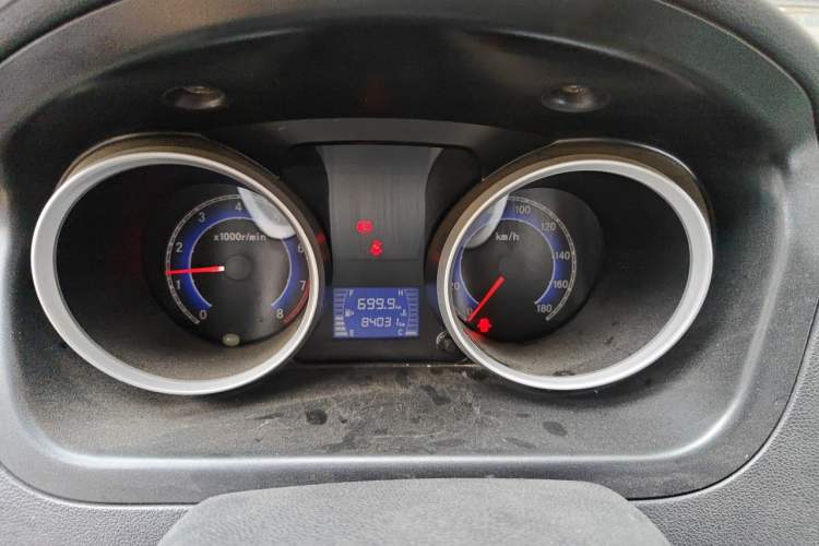 Used CHANGAN KAICHENG Ruixing M80 2018 1.5L Base Model Van Semi-Blind Window Flat Roof Rear-Hinged Doors 4G15S Instrument Cluster