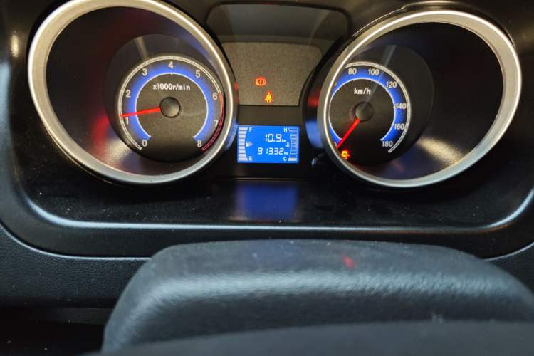 Used CHANGAN KAICHENG Ruixing M80 2018 1.5L Base Model Van Semi-Blind Window Flat Roof Rear-Hinged Doors 4G15S Instrument Cluster