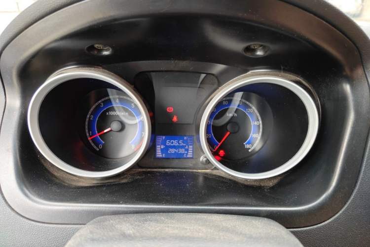 Used CHANGAN KAICHENG Ruixing M80 2018 1.5L Restyled Comfort Model CNG Van Flat Roof Back-Hinged Doors 4G15S Instrument Cluster
