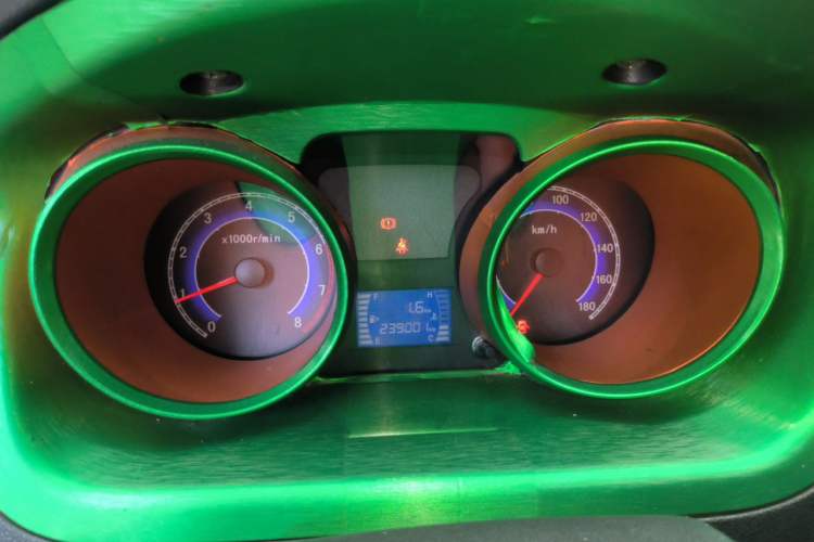 Used CHANGAN KAICHENG Ruixing M80 2018 1.5L Comfort Van Flat Roof Back-Hinged Doors 4G15S Instrument Cluster
