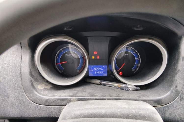 Used CHANGAN KAICHENG Ruixing M80 2018 1.5L Base Model Van Semi-Blind Window Flat Roof Rear-Hinged Doors 4G15S Instrument Cluster