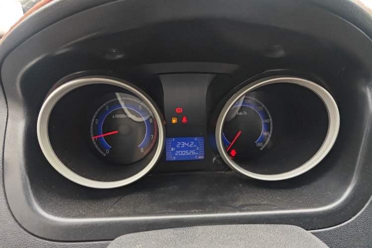 Used CHANGAN KAICHENG Ruixing M80 2018 1.5L Comfort Van Flat Roof Back-Hinged Doors 4G15S Instrument Cluster