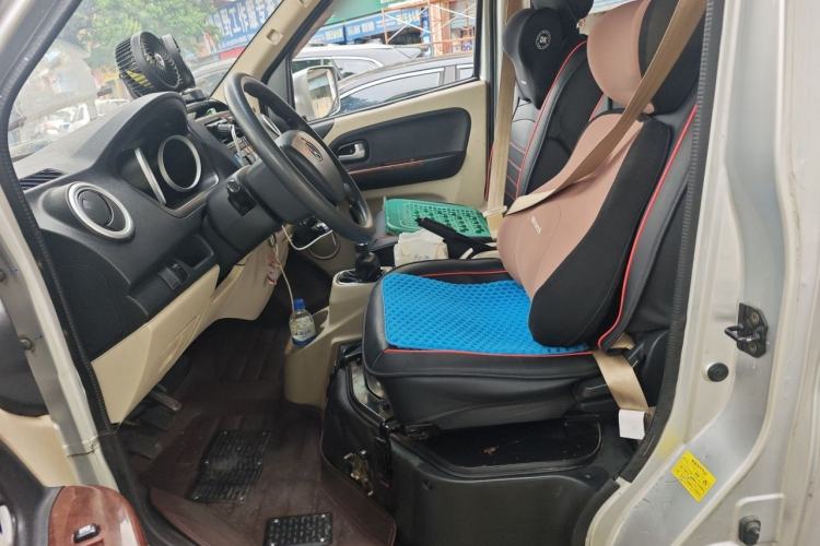 Used CHANGAN KAICHENG Ruixing M80 2018 1.5L Comfort Van Flat Roof Back-Hinged Doors 4G15S Left Front Seat