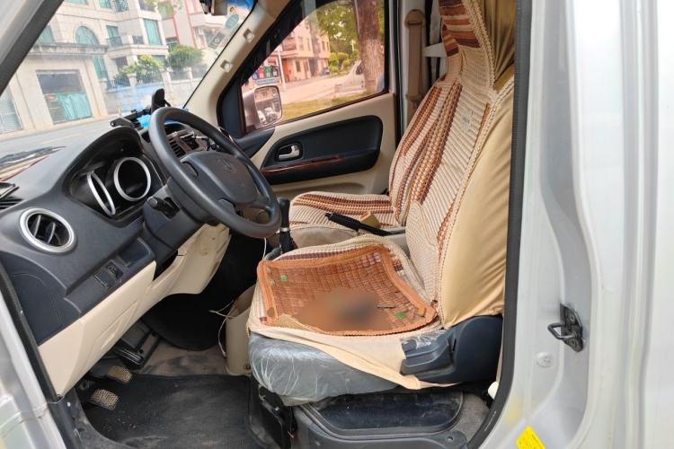 Used CHANGAN KAICHENG Ruixing M80 2018 1.5L Restyled Comfort Model CNG Van Flat Roof Back-Hinged Doors 4G15S Left Front Seat