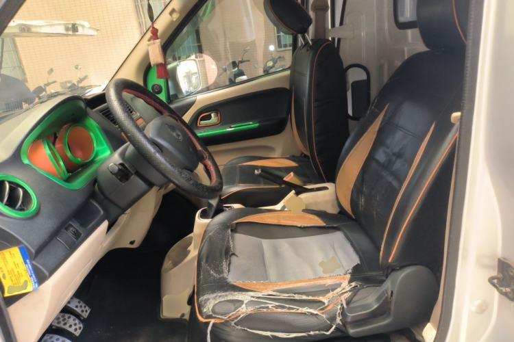 Used CHANGAN KAICHENG Ruixing M80 2018 1.5L Comfort Van Flat Roof Back-Hinged Doors 4G15S Left Front Seat