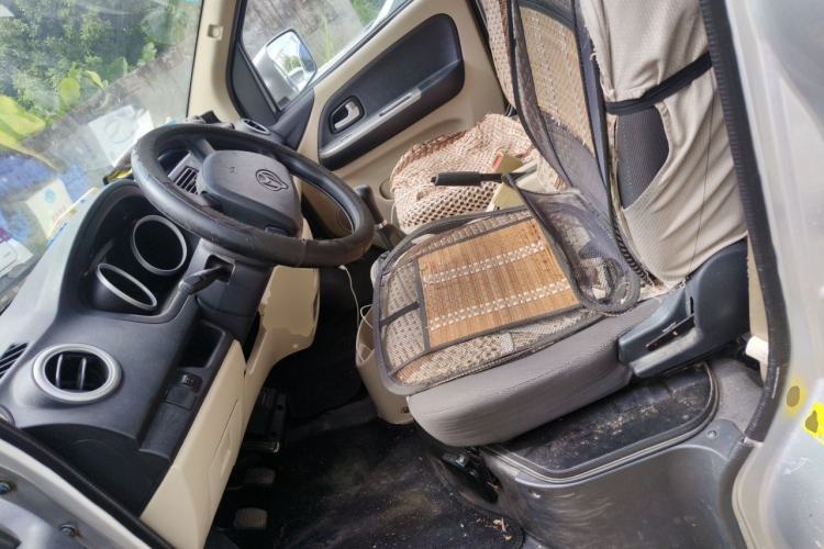 Used CHANGAN KAICHENG Ruixing M80 2018 1.5L Base Model Van Semi-Blind Window Flat Roof Rear-Hinged Doors 4G15S Left Front Seat